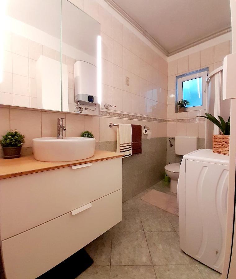 זאדאר Apartment Ema מראה חיצוני תמונה