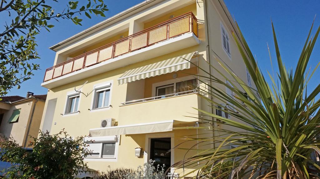 זאדאר Apartment Ema מראה חיצוני תמונה